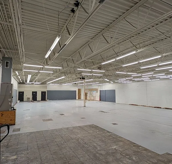 230 Memorial Blvd — Photo 5