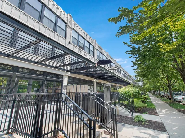 1070 W 15th St #248, Chicago, IL 60608