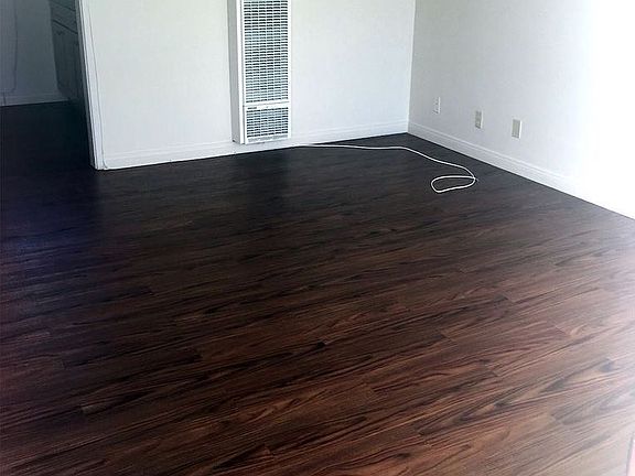 4th image of 17805 Woodruff Ave #4