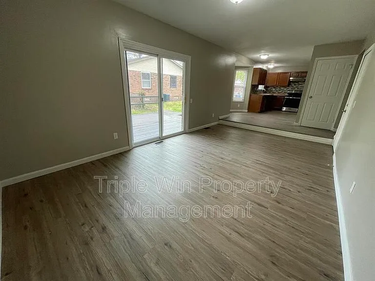 1725 Orletto Way — Photo 21