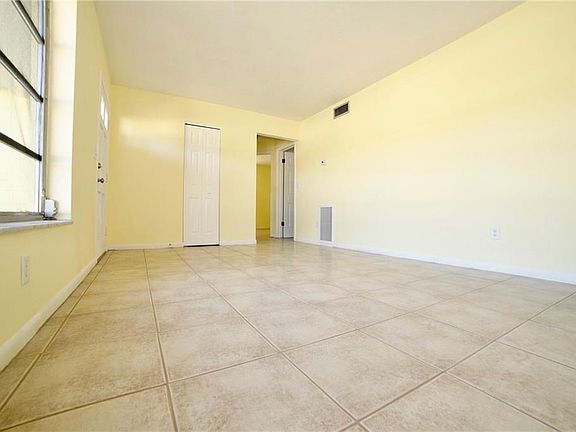 5th image of 2417 Austin Ave