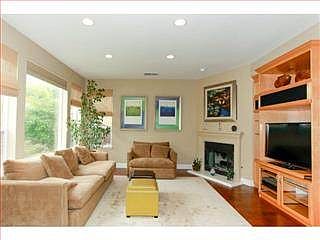 5th image of 26 Viola St