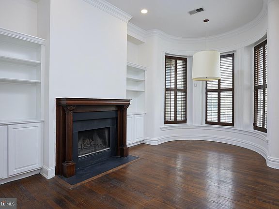 2nd image of 1702 Q St NW APT 2