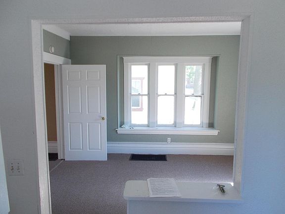 5th image of 225 Old Orchard Pl
