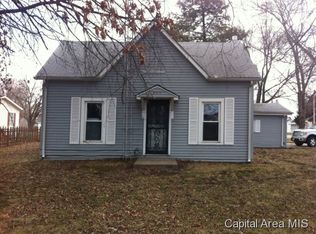 311 S Cleveland St, Farmersville, IL 62533