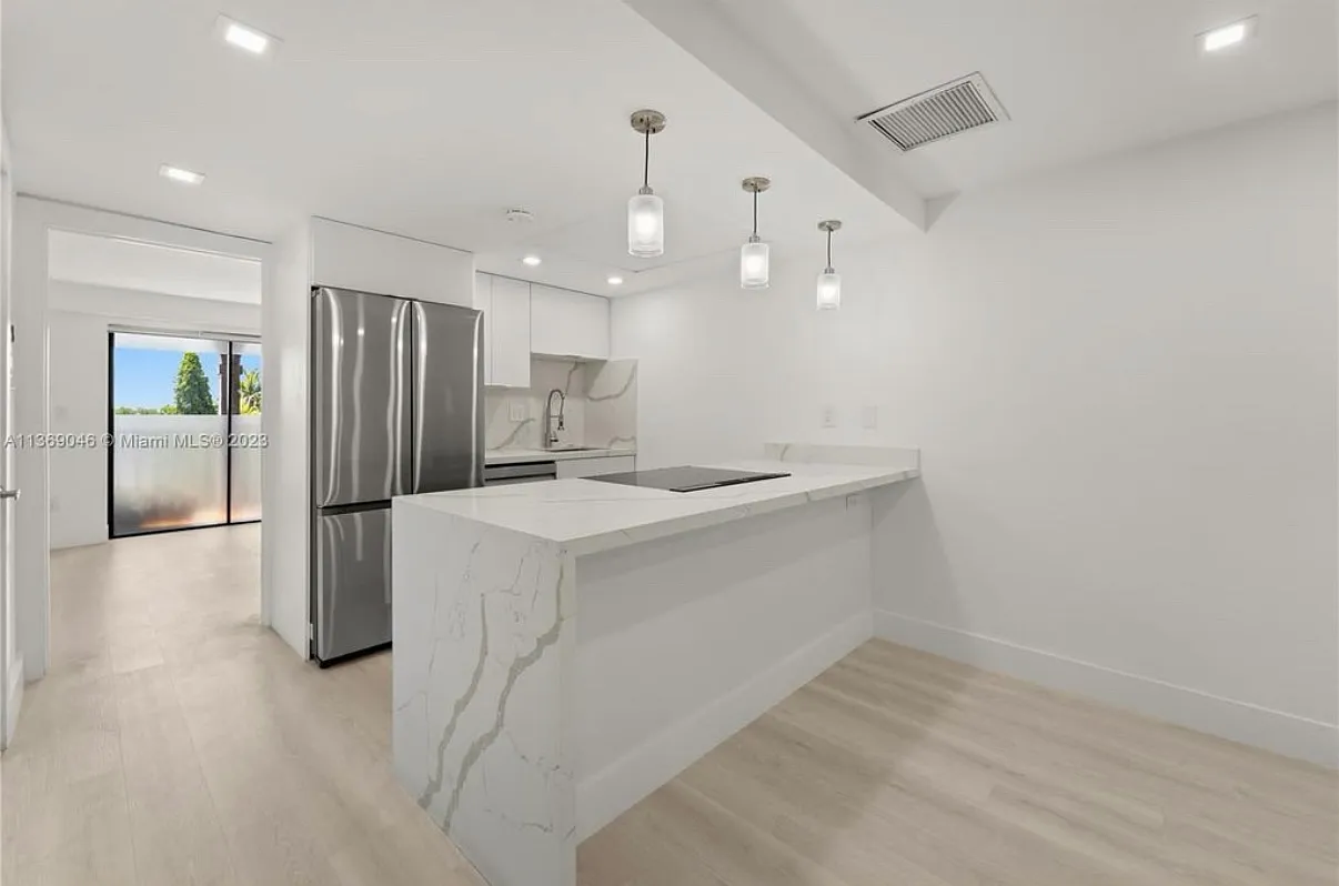 1 bed, 551 sqft, $2,150 — Photo 1