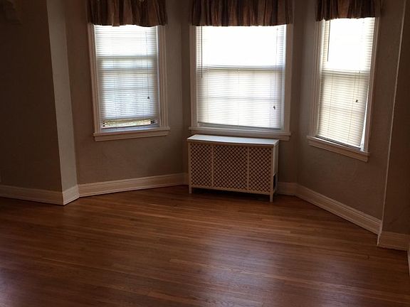 2nd image of 2825 S Moreland Blvd APT 6