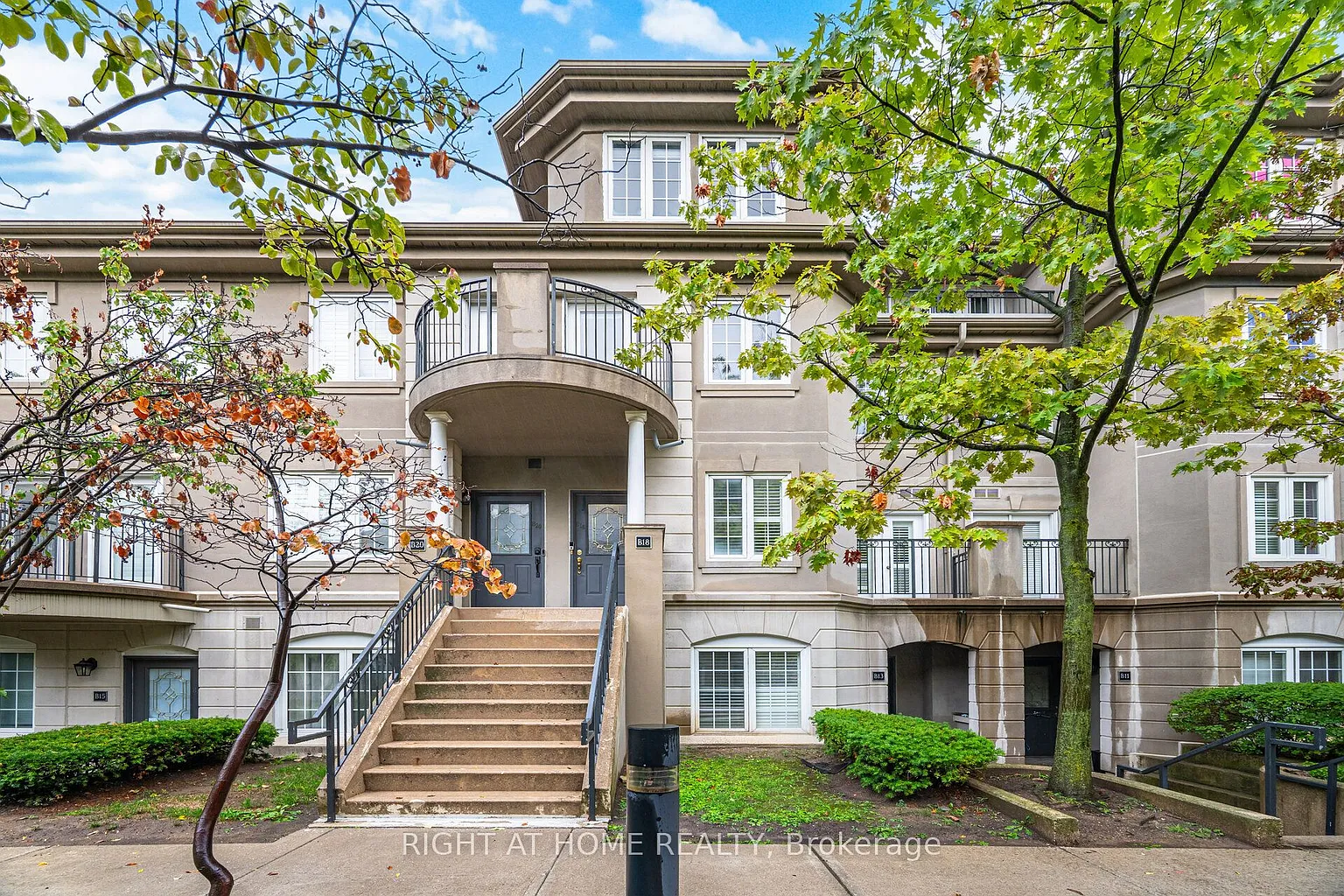 108 Finch Ave W #B18 photo 1