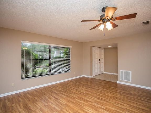 2nd image of 35 Bishop Creek Dr