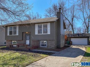 1308 Rosa Dr, Altoona, IA 50009
