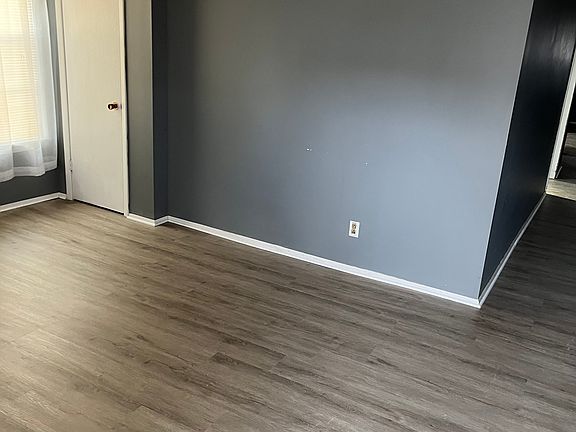2nd image of 443 Lincoln St #443