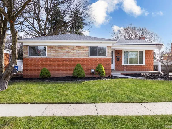 26148 Dover Ave, Warren, MI 48089