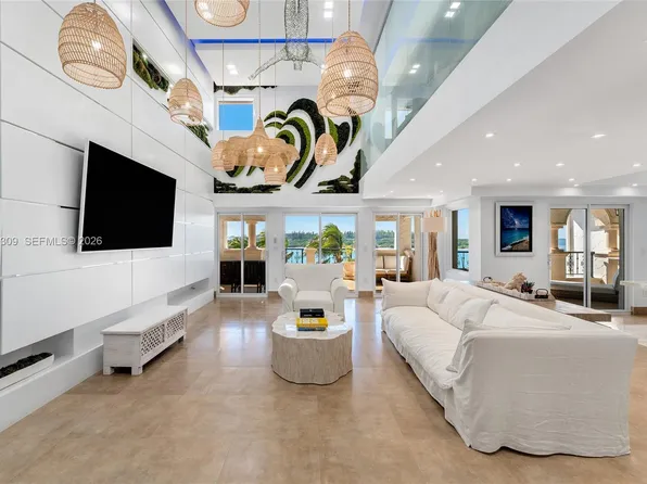 2443 Fisher Island Dr #5403, Miami, FL 33109
