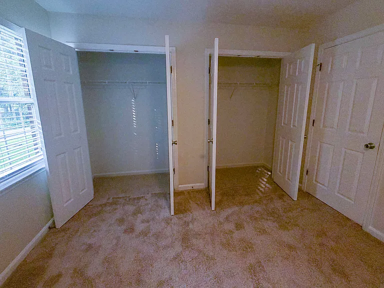 112 Sheffield Ct — Photo 22