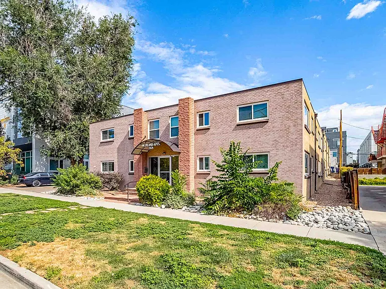 Highland Apartments — Photo 2