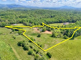 215 Dovie Ray Rd, Dahlonega, GA 30533