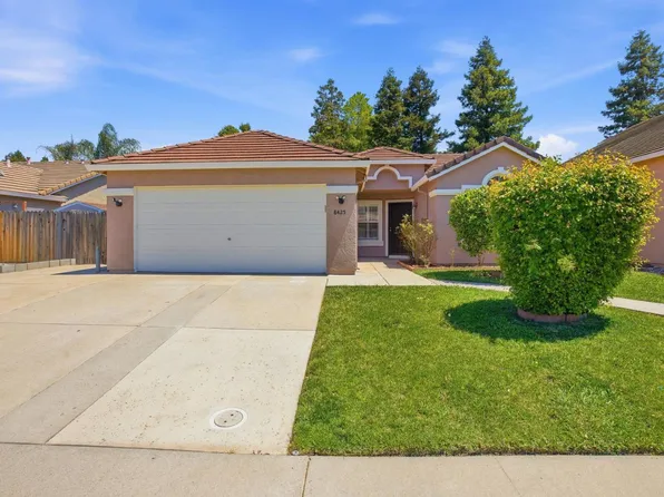 8425 Winterberry Dr, Elk Grove, CA 95624