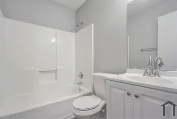 939 Silverwood Dr — Photo 16