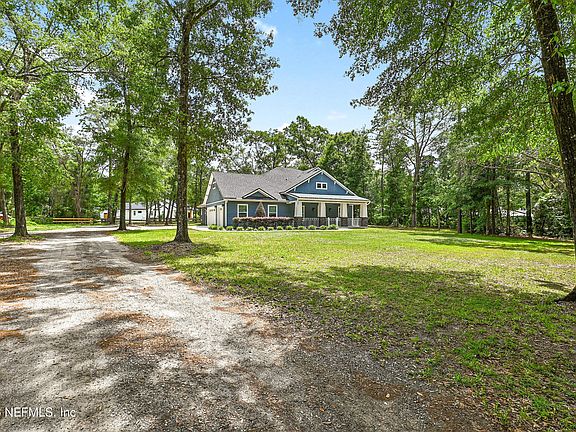 3rd image of 552 ARTHUR MOORE Drive