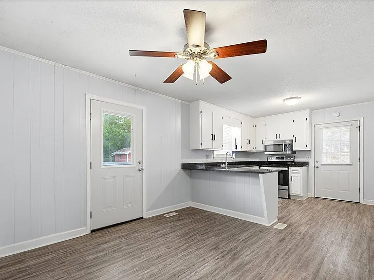 1007 Greenleaf Rd — Photo 6