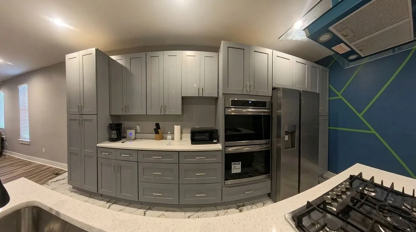 8 bed, 7.5 bath, 4668 sqft, $6,500 — Photo 3