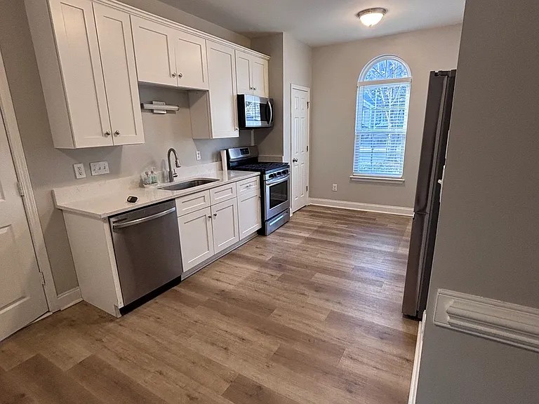 12522 Twelvetrees Ln — Photo 5