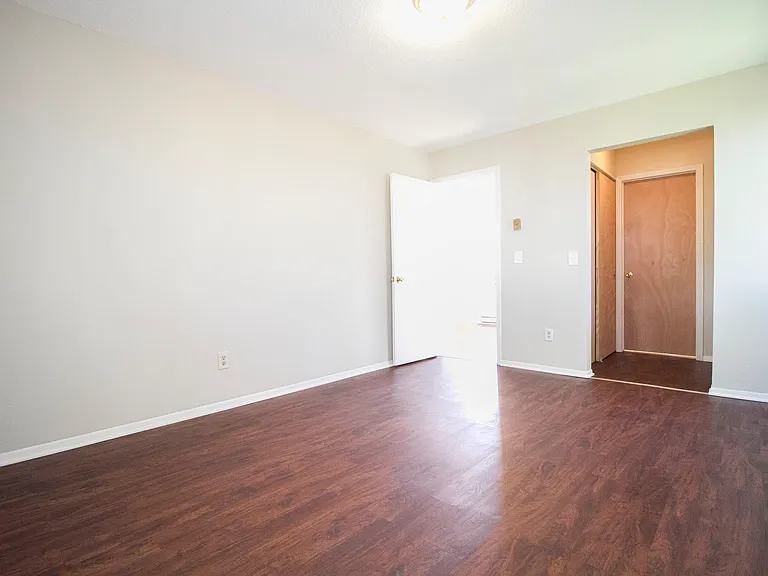 5359 Cresthaven Ln #6B — Photo 8