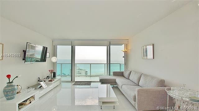 1st image of 100 Bayview Dr APT 1810