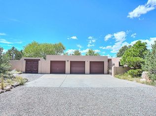 1184 Laurel Loop NE, Albuquerque, NM 87122