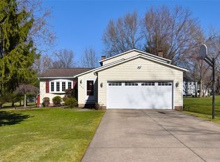 985 Berkshire Dr, Macedonia, OH 44056