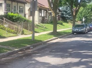 3061 N 26th St, Milwaukee, WI 53206