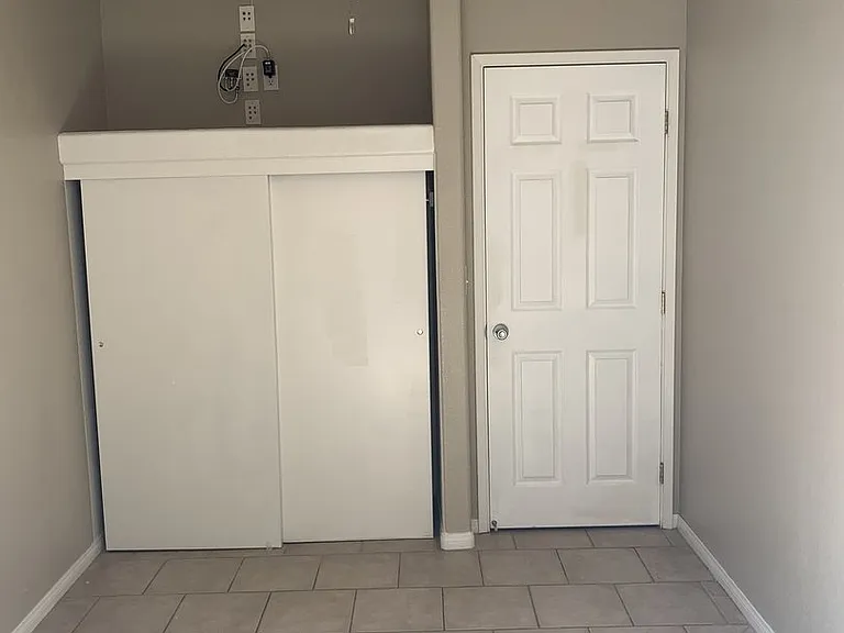 7114 Mohawk St — Photo 19