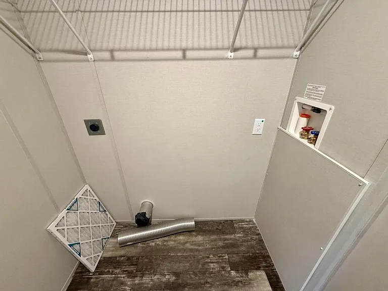 1808 Sheila Dr — Photo 24