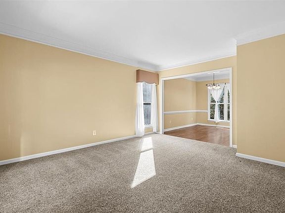 5th image of 1508 Groveland Trl