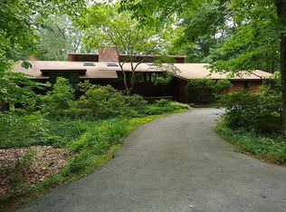 8 Mackintosh Ln, Lincoln, MA 01773