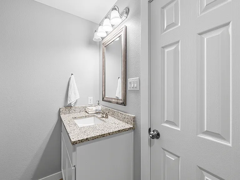 1614 Merritt Dr — Photo 20