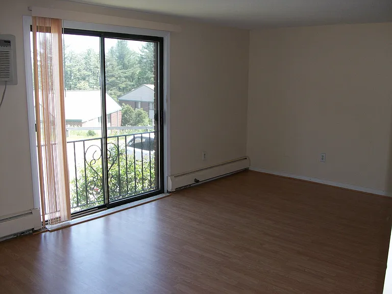 80 English Village Rd #2 — Photo 5
