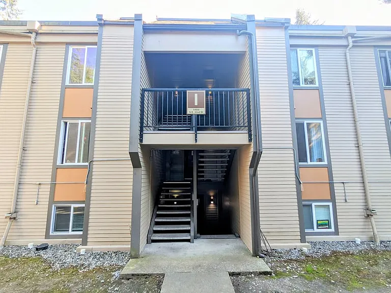 14620 NE 32nd St #I-2 — Photo 2