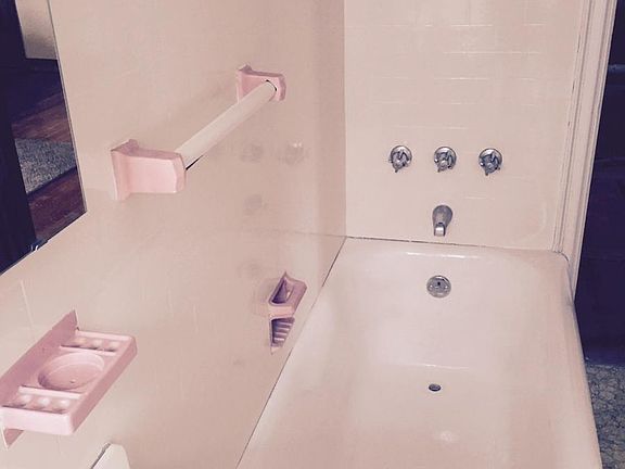 Tub/ shower combination