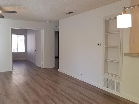 3rd image of 87 N Via Colinas