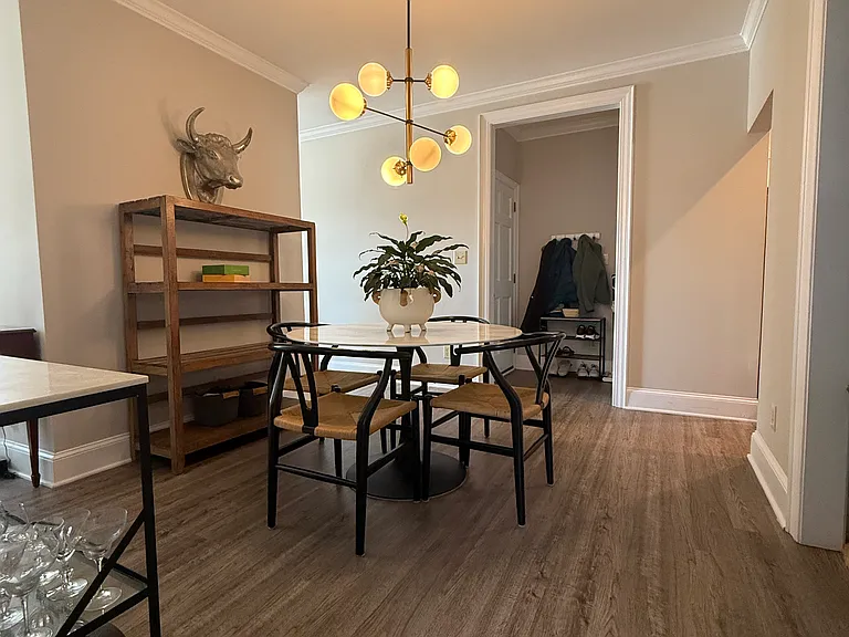 2315 Selwyn Ave #G — Photo 8