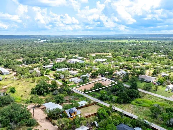 3609 Daisy Street, Kingsland, TX 78639