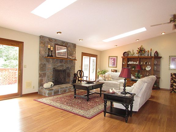 4th image of 17 Norwood Pl