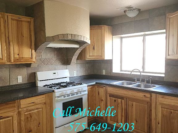 2nd image of 150 Hanks Dr #1