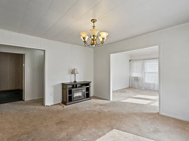 4121 Woodland Ave — Photo 9