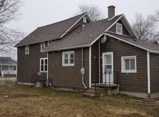 401 3rd St, Eastlake, MI 49626