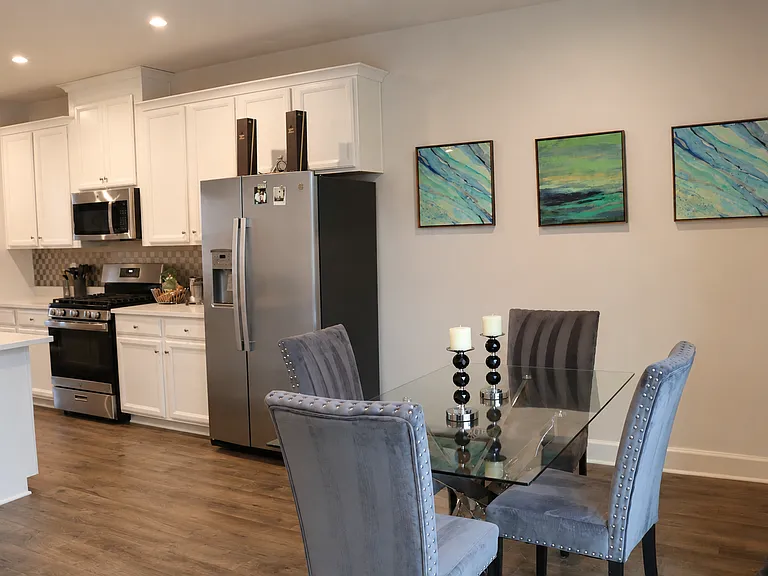 9543 Capital Ln — Photo 8