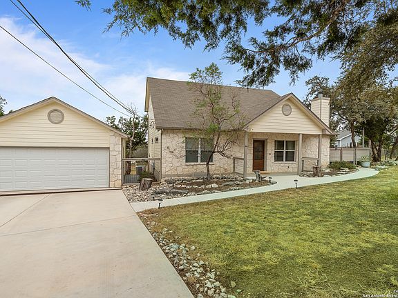 3rd image of 1620 Point Vw