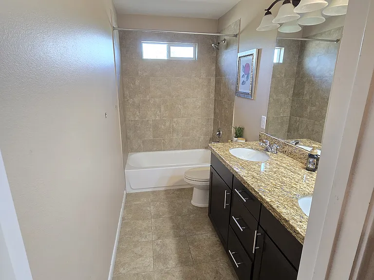 17105 Wilthorne Gardens Ct — Photo 9