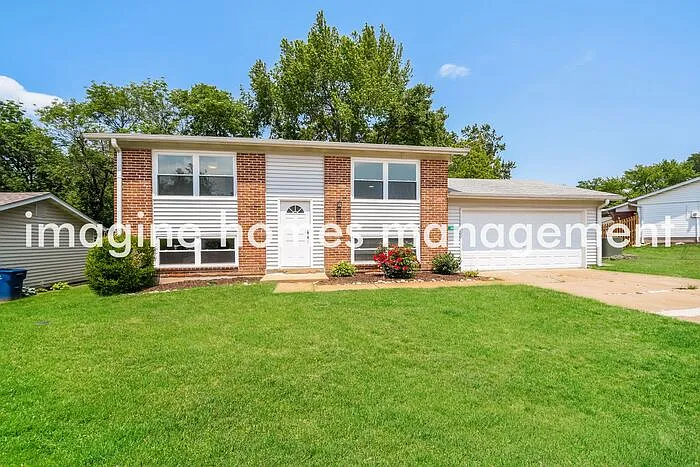 2911 Sean Pkwy — Photo 2